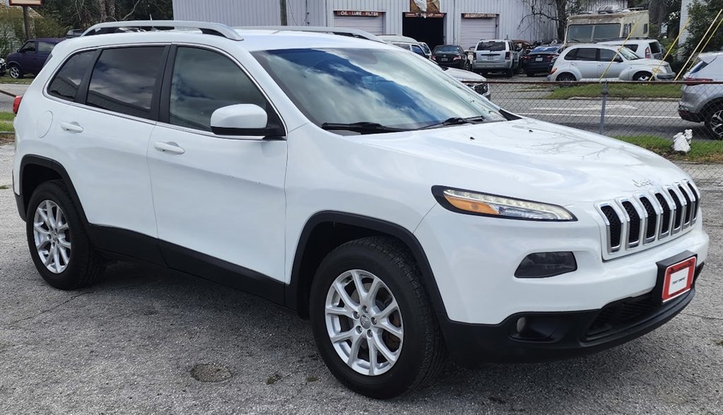 2016 Jeep Cherokee Latitude 4X4's photo